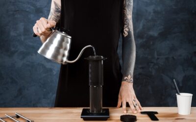 Jak działa kawiarka do kawy i na co zwrócić uwagę przy jej używaniu?