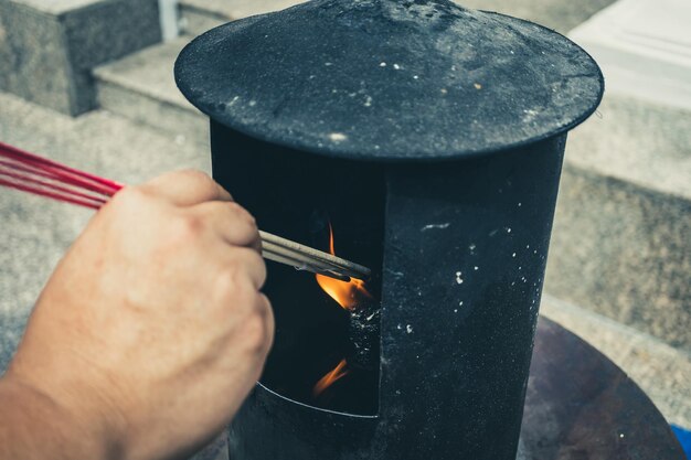 Jak zrobić wycior do komina domowym sposobem?