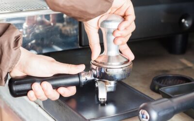 Jaką kawę do ekspresu ciśnieniowego wybrać?