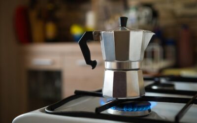 Kawiarka elektryczna czy gazowa – co wybrać do swojej kuchni?