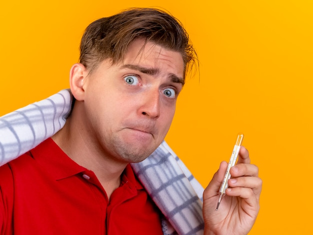 Jak długo powinno się mierzyć temperaturę, aby uzyskać wiarygodny wynik?