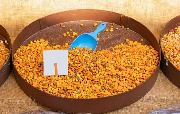 Czy można jeść pyłek pszczeli na sucho?