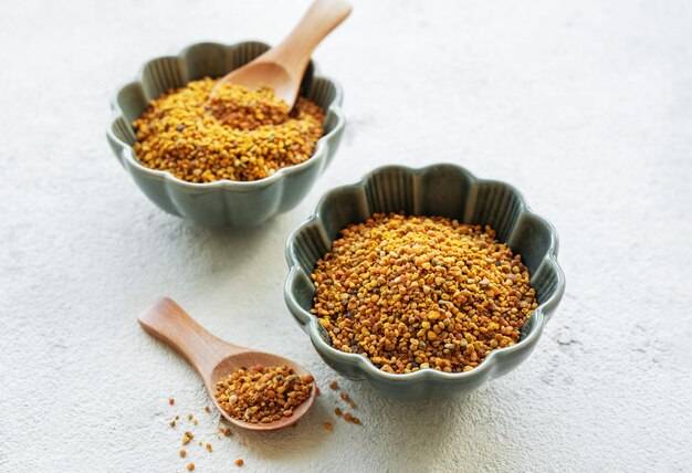 Jak przyrządzić pyłek pszczeli w domowych warunkach?